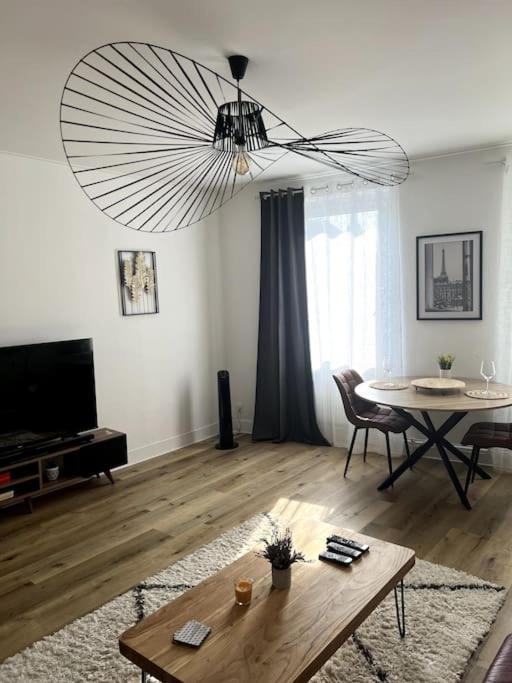 Appartement Cosy Et Lumineux Avec Parking Gratuit Colmar Exterior photo